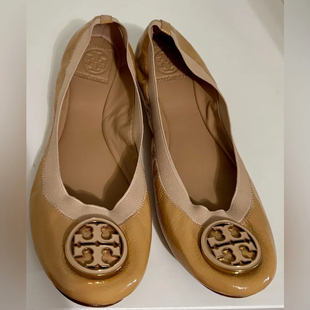 Tory Burch Caroline Ballerina Nude Beige Patent Leather Flats Size 10M